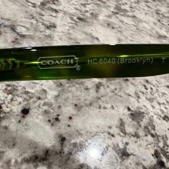 Brand new women’s coach frame. - Picture 3 of 6